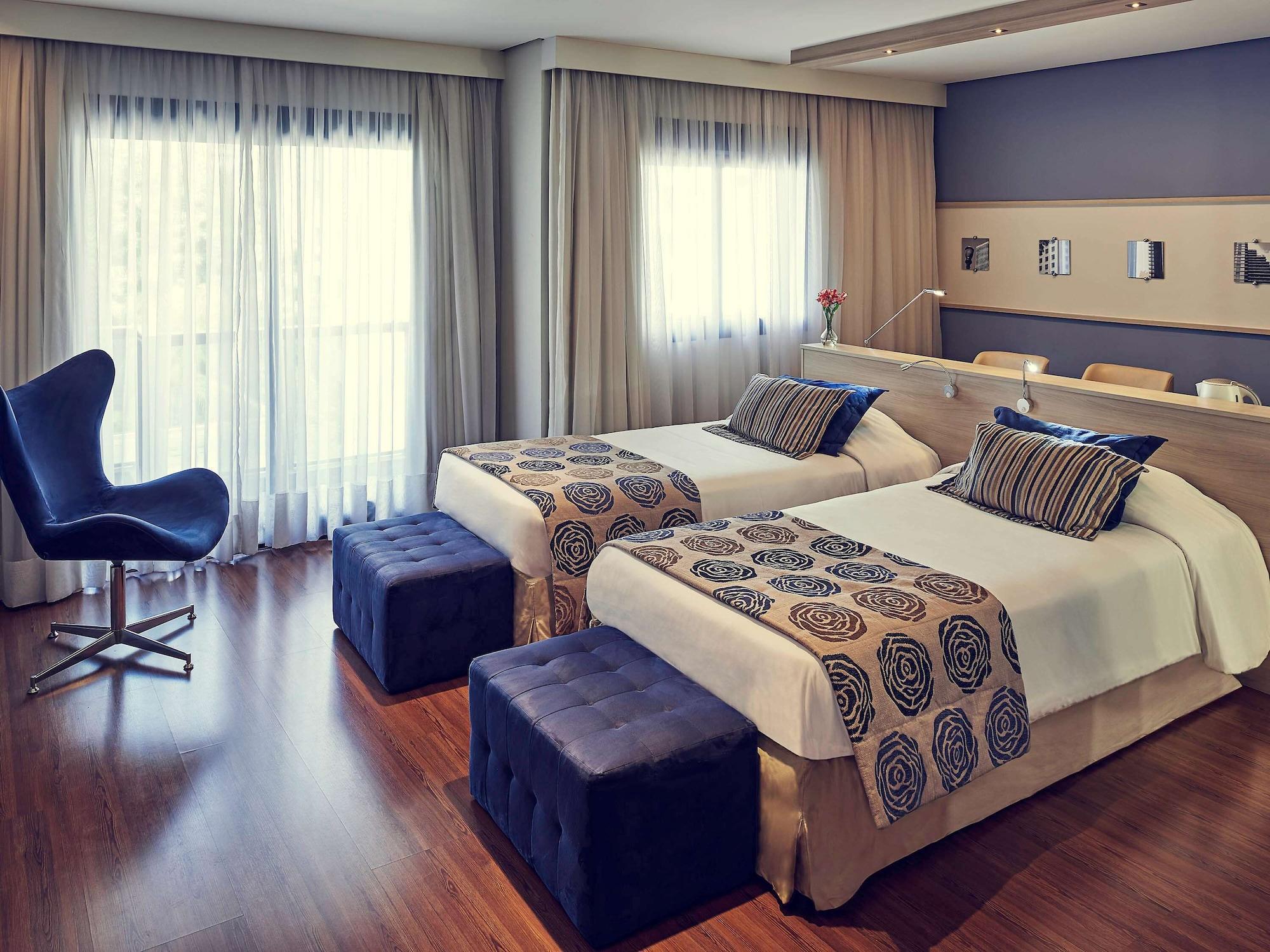 Mercure Pamplona 酒店